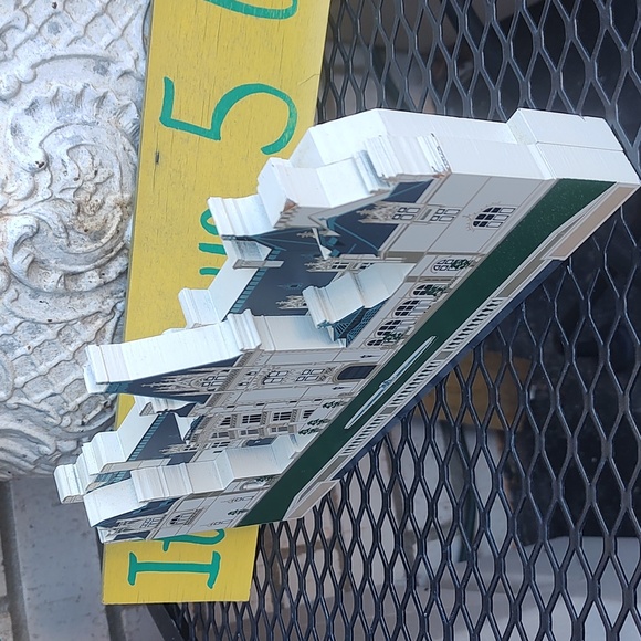 Biltmore House/wooden - Picture 4 of 10